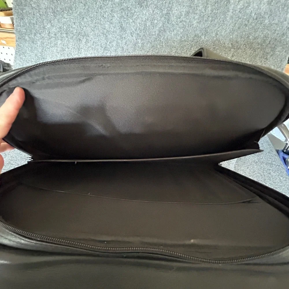 Dell Black Leather Laptop Briefcase Messenger Bag Business Travel Case